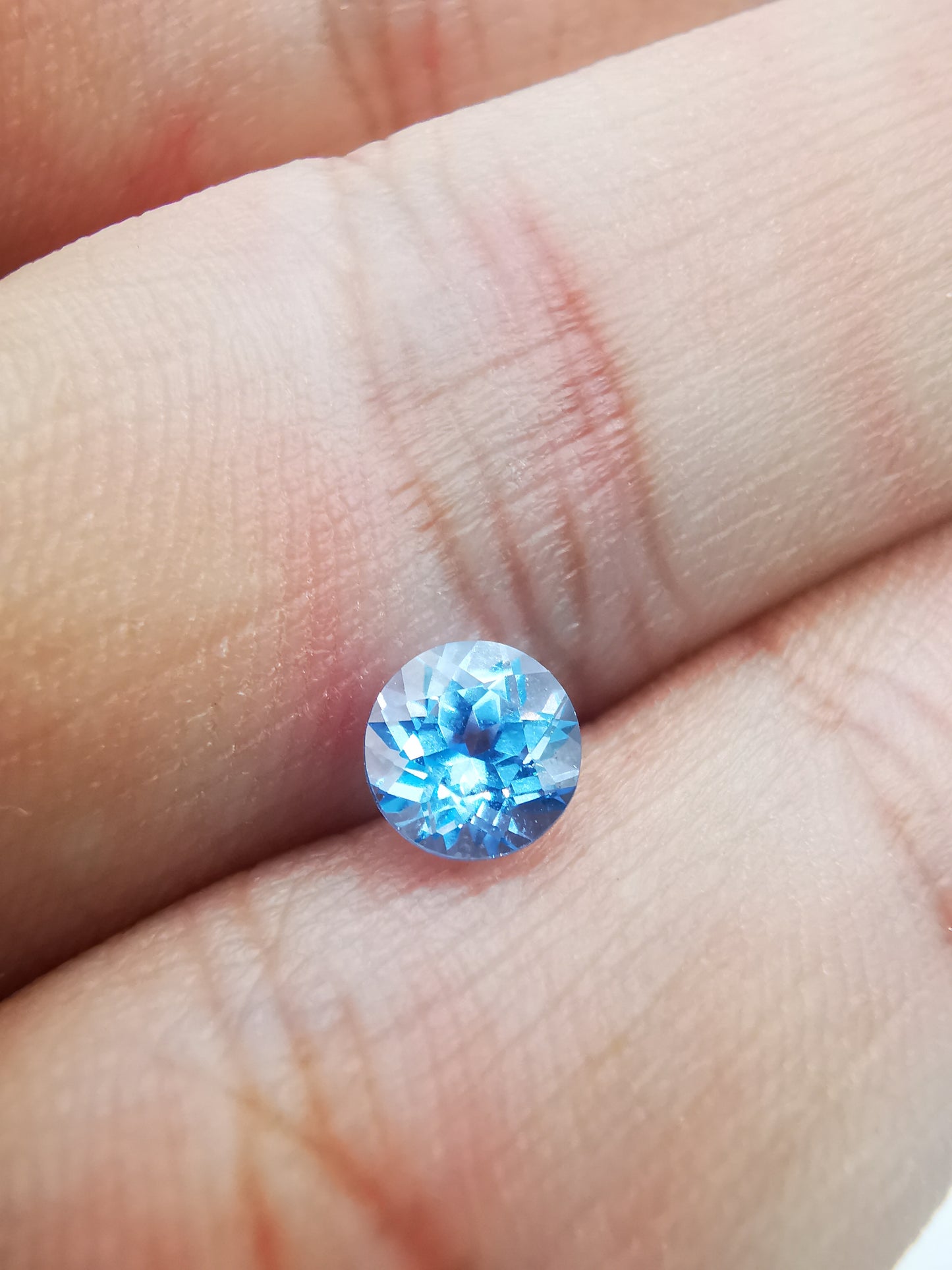 0.7CT Co:Spinel Gem