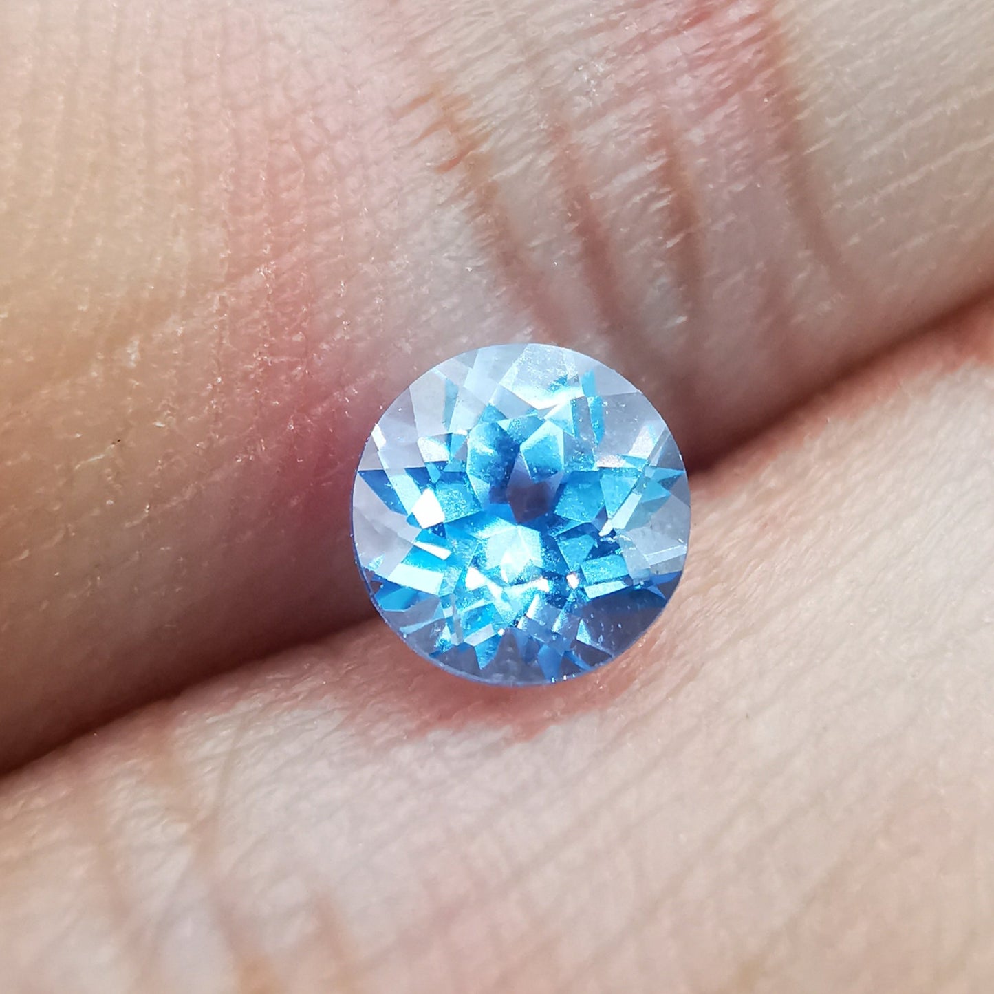 0.7CT Co:Spinel Gem