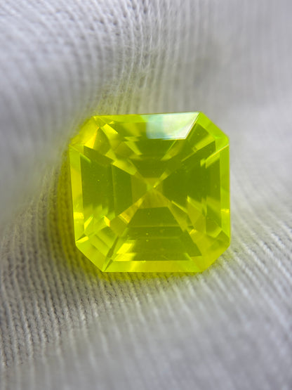 10CT LUAG Gem