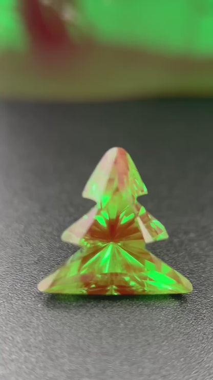 7.8CT Cr(3+)YAG Christmas Tree Gem